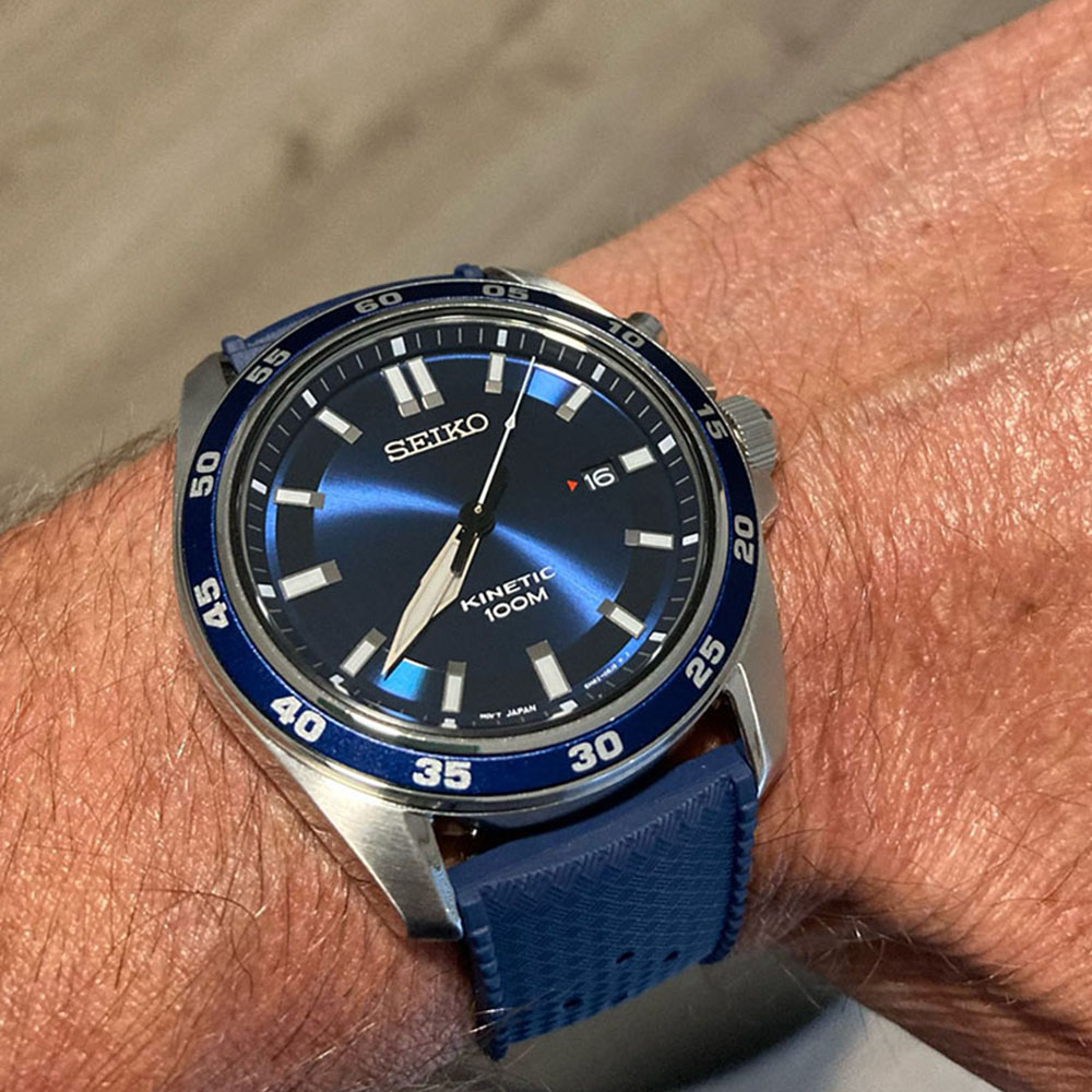 Cinturino in caucciù tropicale - Suede Strap Watch recensione e prezzo