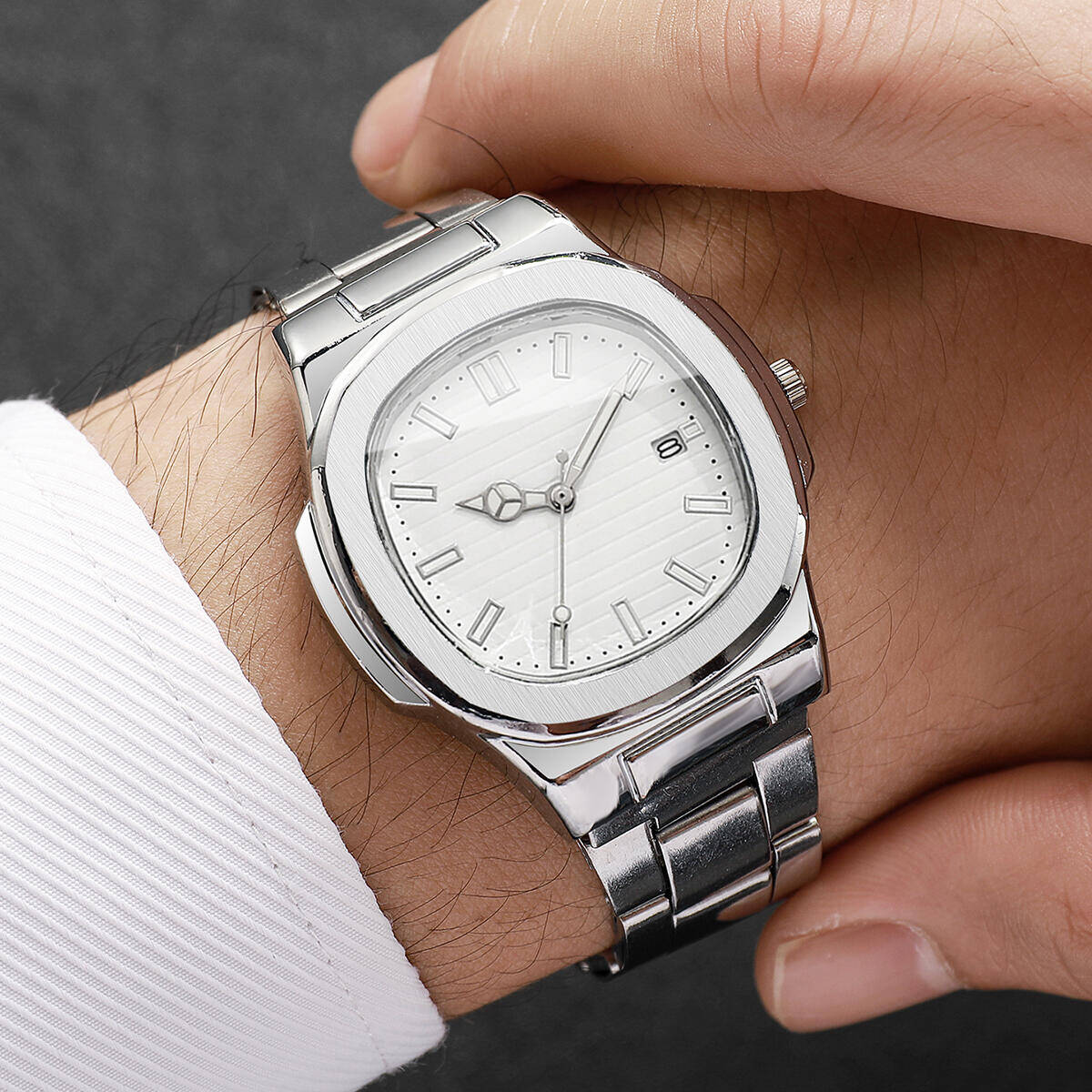 Orologi da uomo alla moda con  - Patek Philippe Watch Nautilus recensione e prezzo