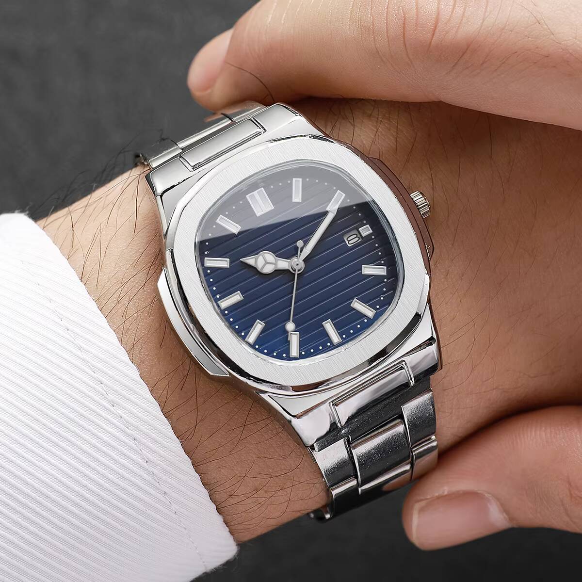 Orologi da uomo alla moda con  - Patek Philippe Watch Nautilus recensione e prezzo
